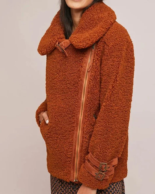Today Show 2025 Savannah Guthrie Brown Sherpa Jacket – Cozy Chic for Everyday Cool