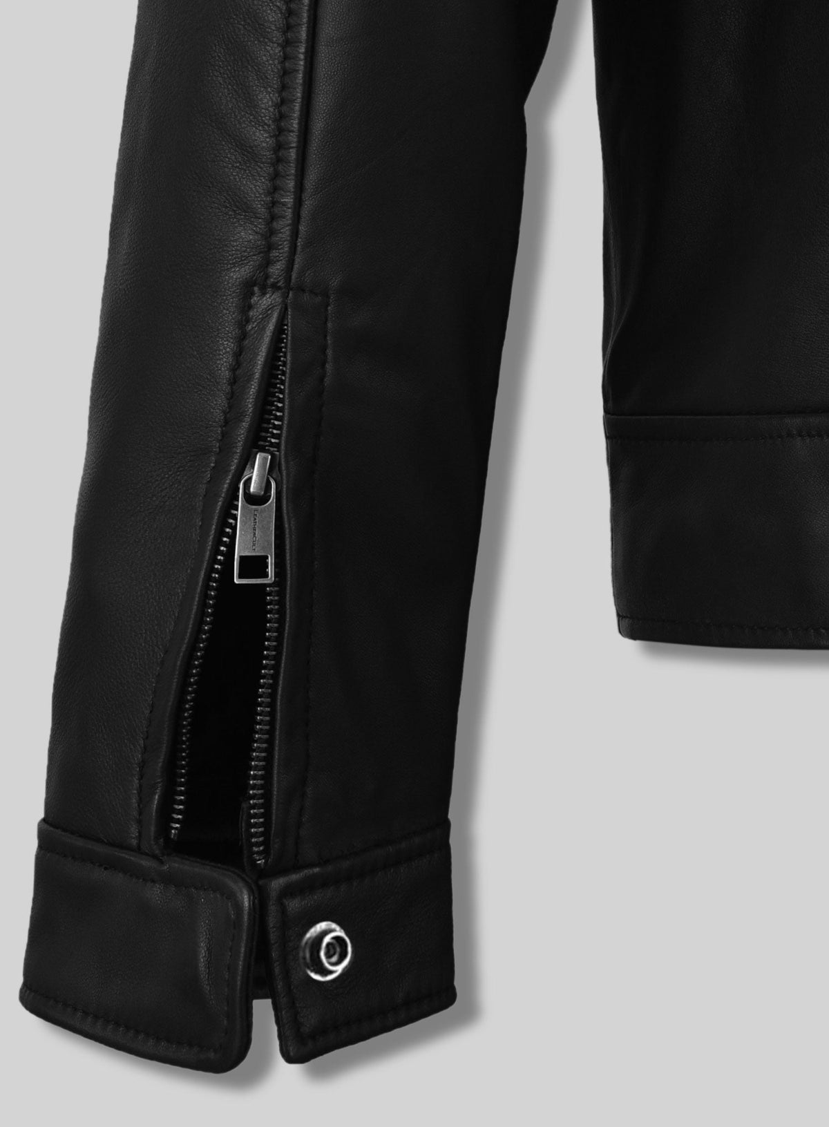 Jason Bateman Black Leather Jacket – close-up detail of hardware and pockets