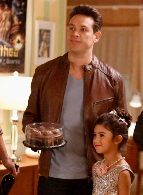 Kevin Alejandro Lucifer Black Leather Jacket – Kevin Alejandro Lucifer wearing the look, photo 2