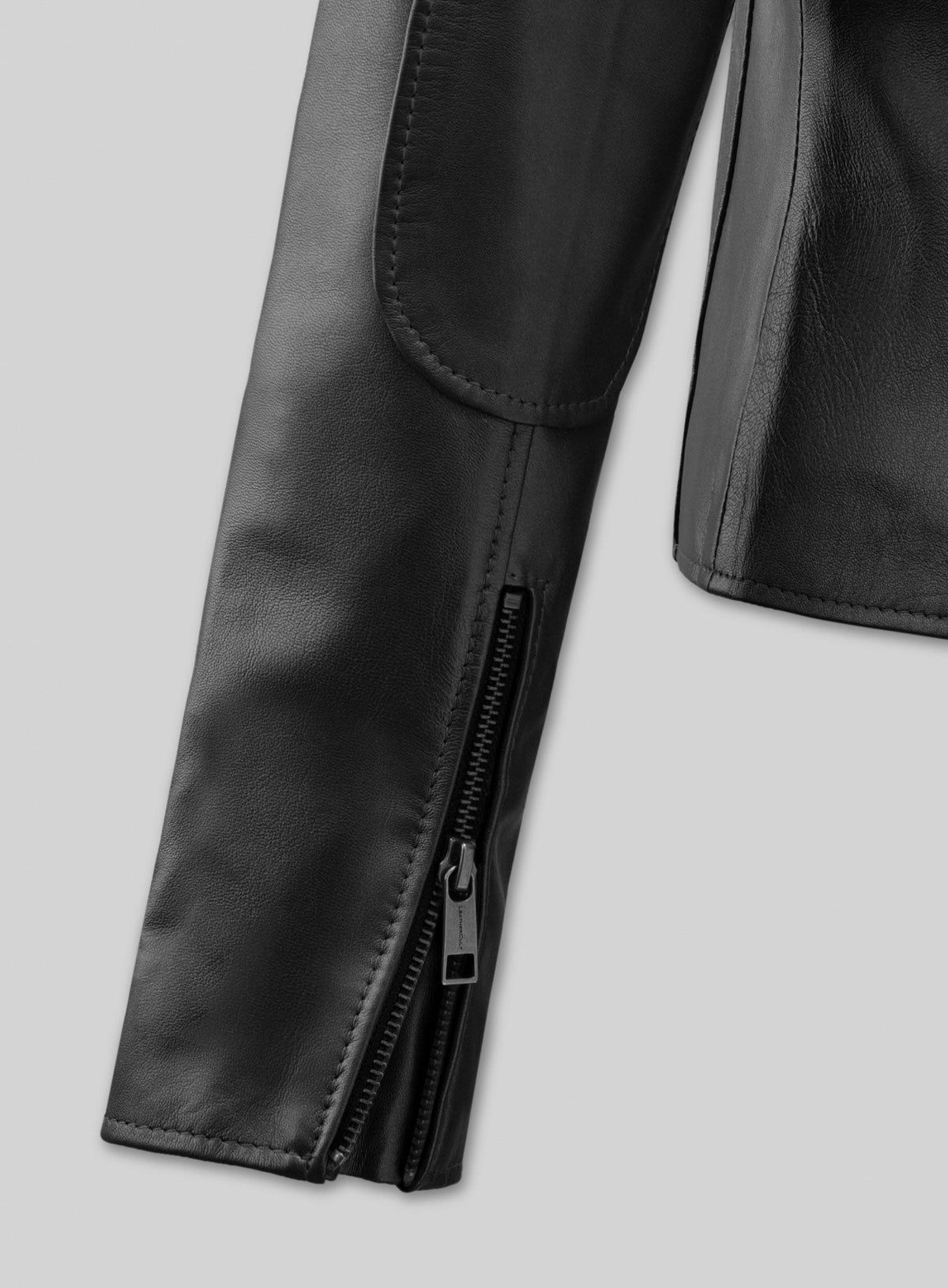 Lizzy Caplan Now You See Me 2 Black Leather Jacket – close-up and worn views