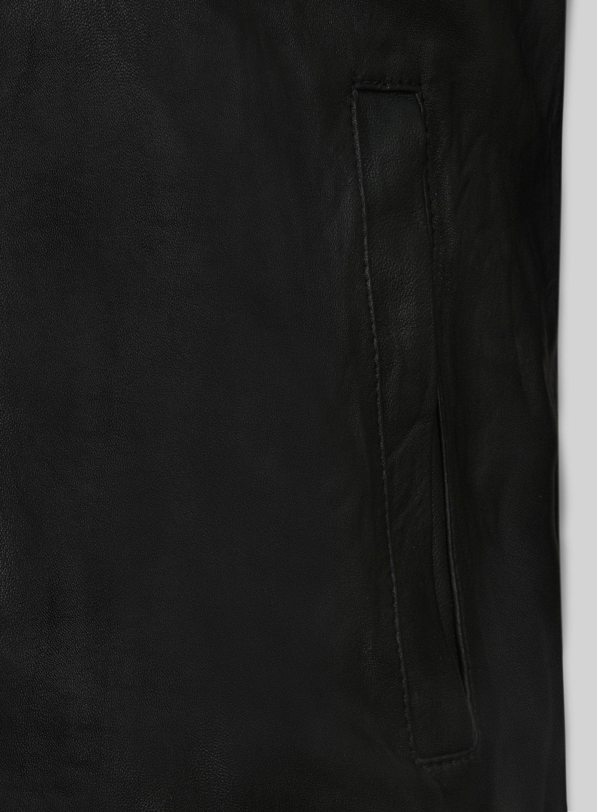 Aaron Taylor Johnson Godzilla 2014 Black Leather Jacket – close-up and worn views