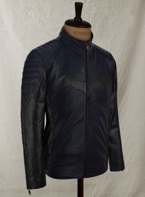 Batman Begins Christian Bale Navy Leather Jacket in dark navy – close-up detail of hardware and pockets
