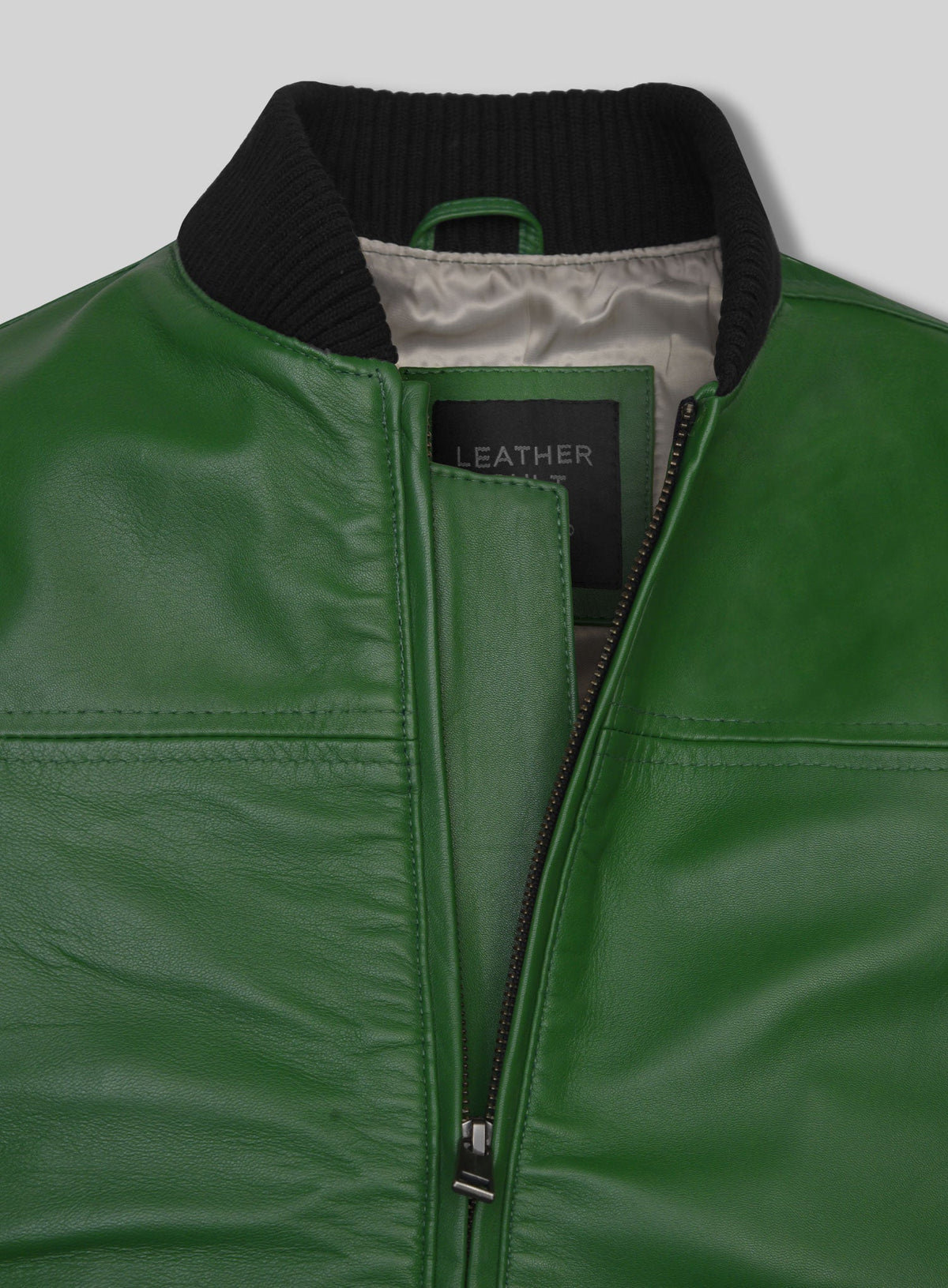 Ben Affleck Green Leather Jacket – close-up detail of hardware and pockets