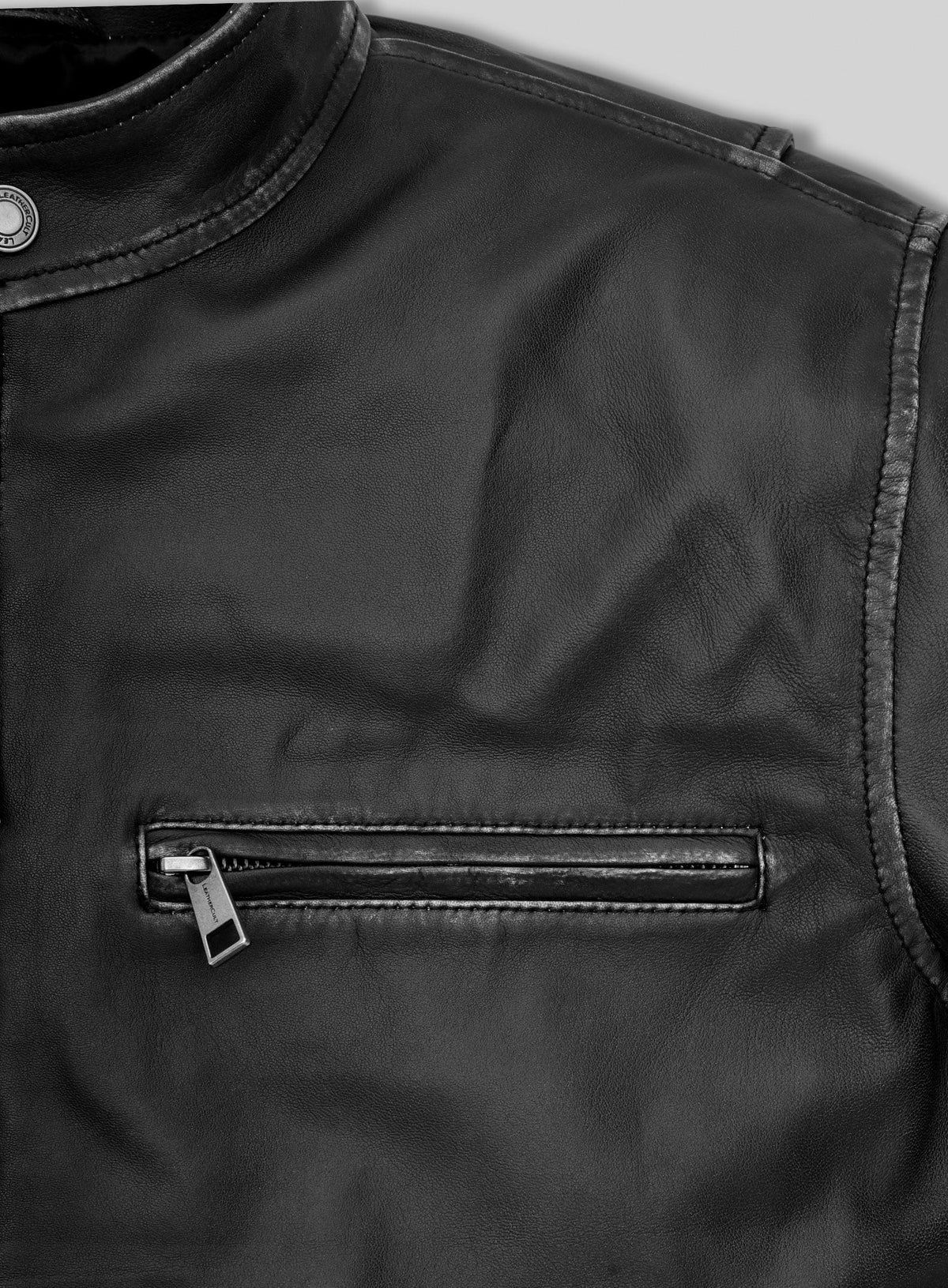 Ben Affleck The Town Black Leather Jacket – close-up detail of hardware and pockets