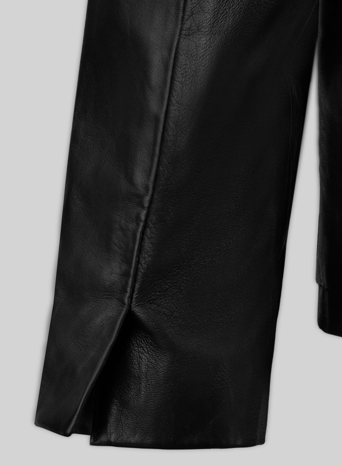 Bruce Springsteen Born to Run Black Leather Trench Coat – close-up detail of hardware and pockets