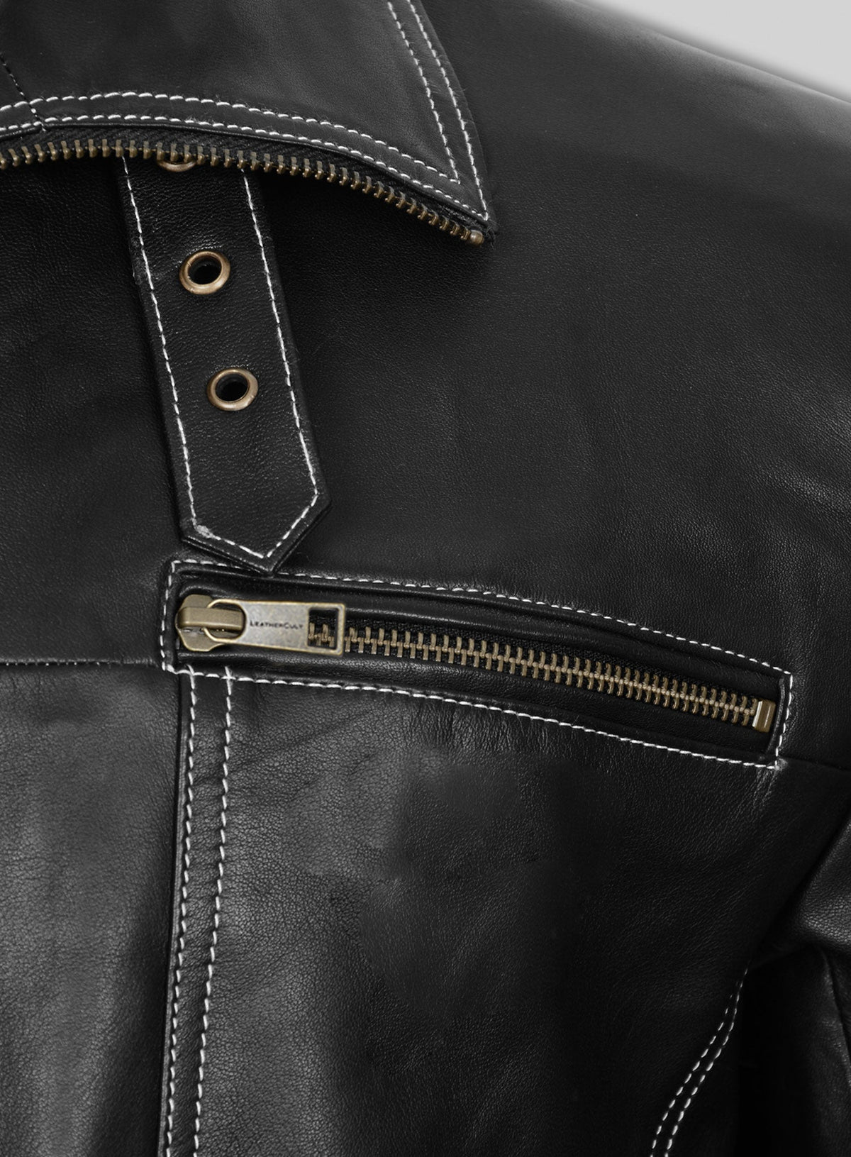 Die Hard 5 Bruce Willis Black Leather Jacket – close-up and worn views