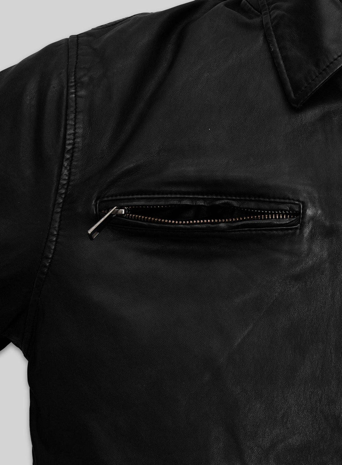 Eminem MTV Video Music Awards Black Leather Jacket – close-up and worn views