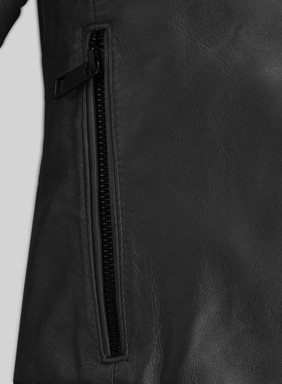 Gwen Stefani Black Leather Jacket – close-up and worn views
