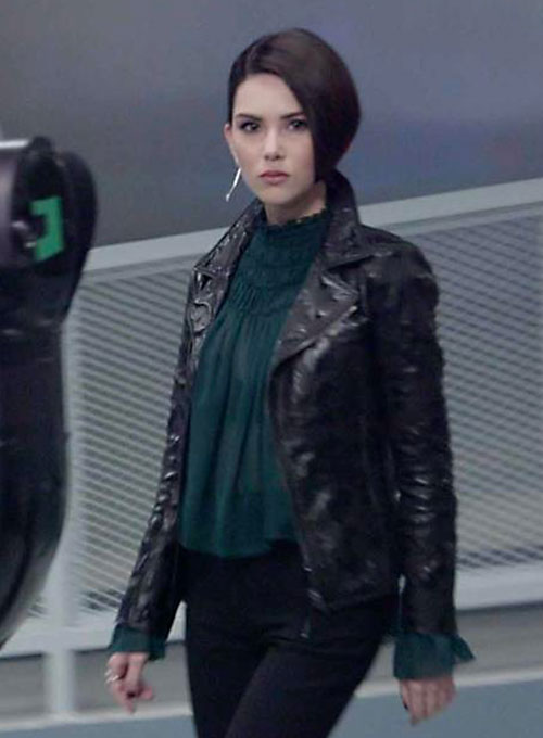 Hannah Quinlivan Skyscraper Black Leather Jacket – alternate view