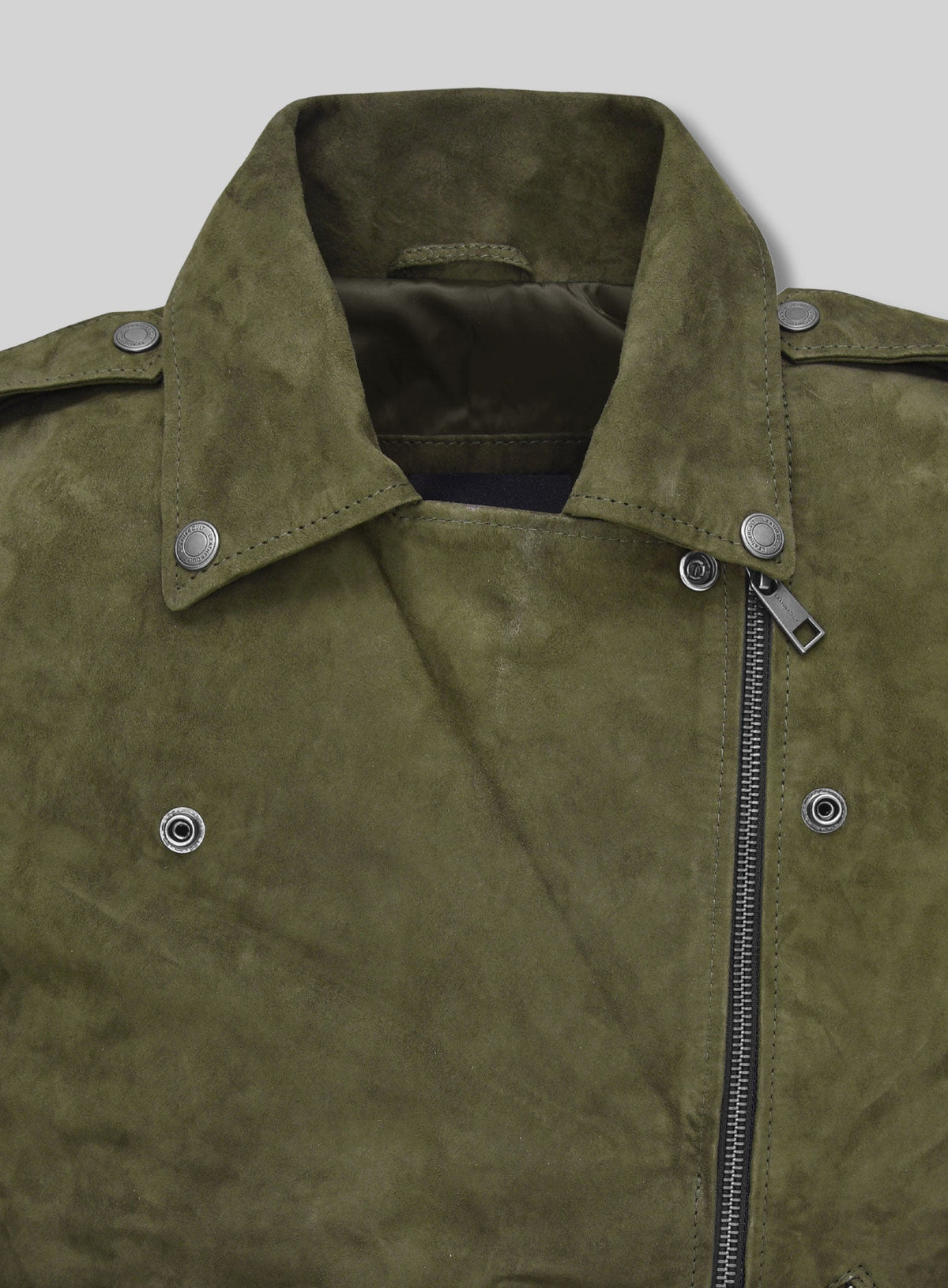 Jennifer Aniston Murder Mystery 2 Olive Green Leather Jacket – close-up and worn views