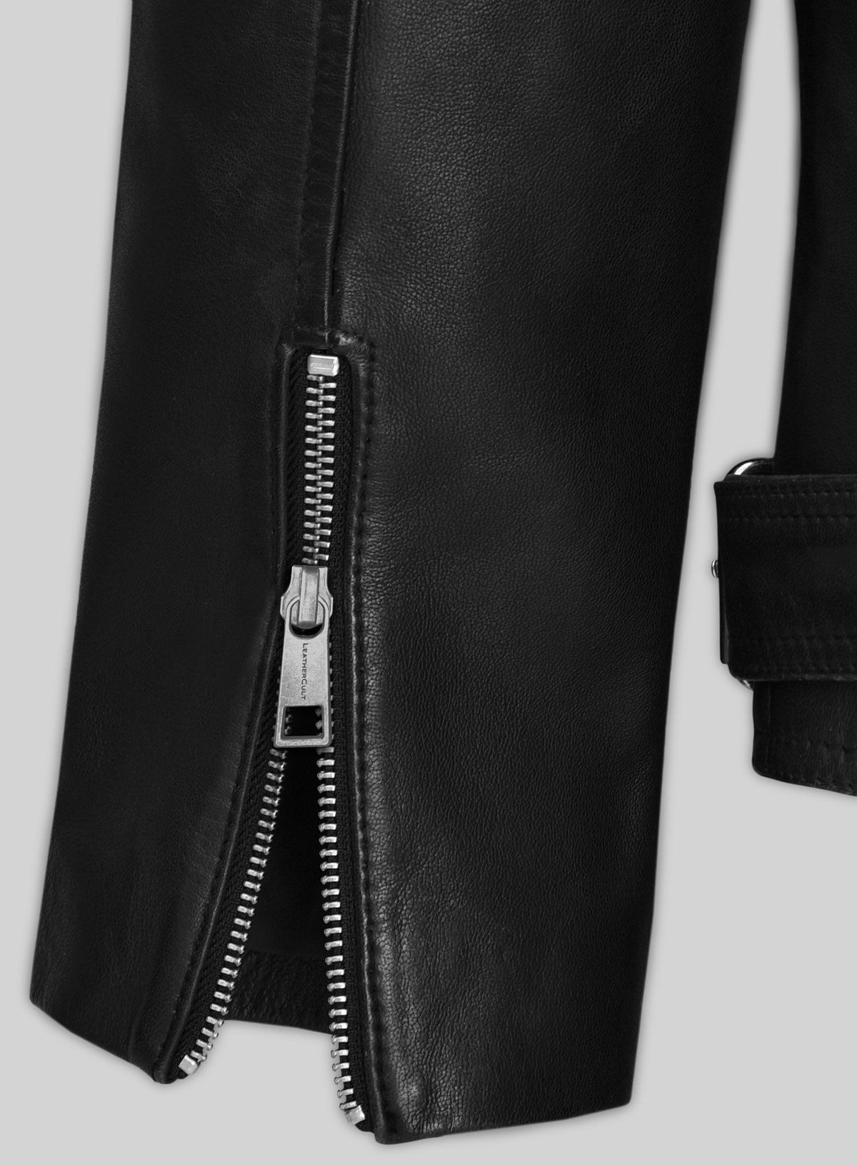 Jodie Comer Doctor Foster Black Leather Jacket – close-up and worn views