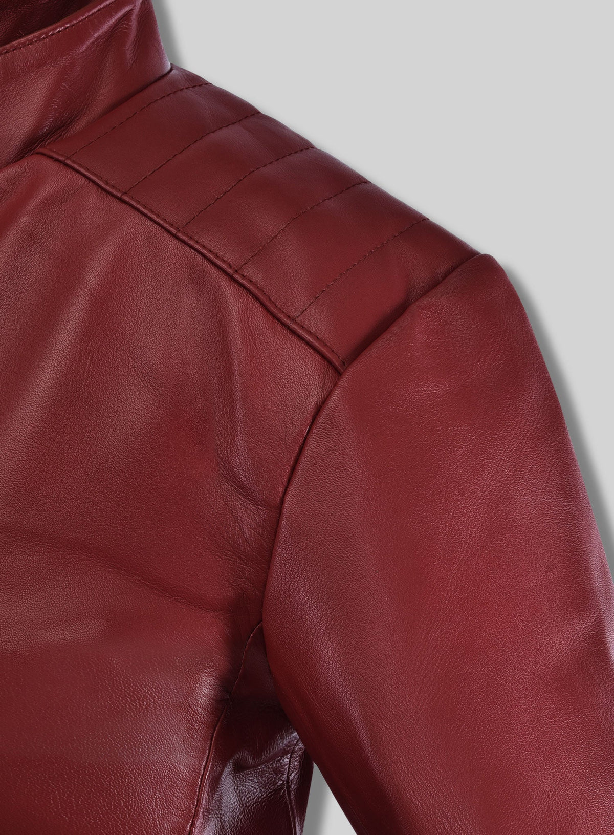 Kaya Scodelario Resident Evil Black Leather Jacket – close-up and worn views