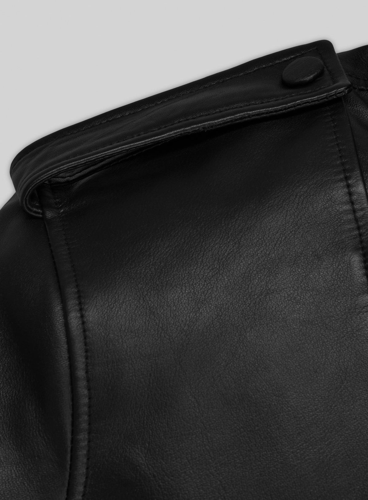 Kevin Hart SNL Black Asymmetrical Leather Jacket – close-up detail of leather and stitching