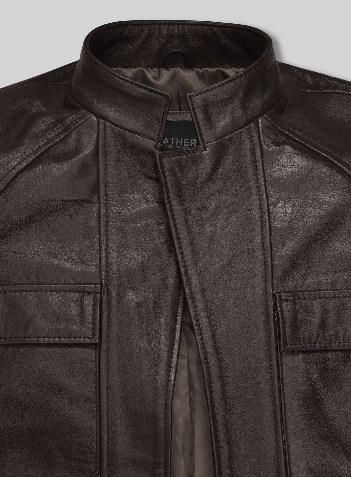 Oscar Isaac Star Wars: The Last Jedi Black Leather Jacket – close-up and worn views