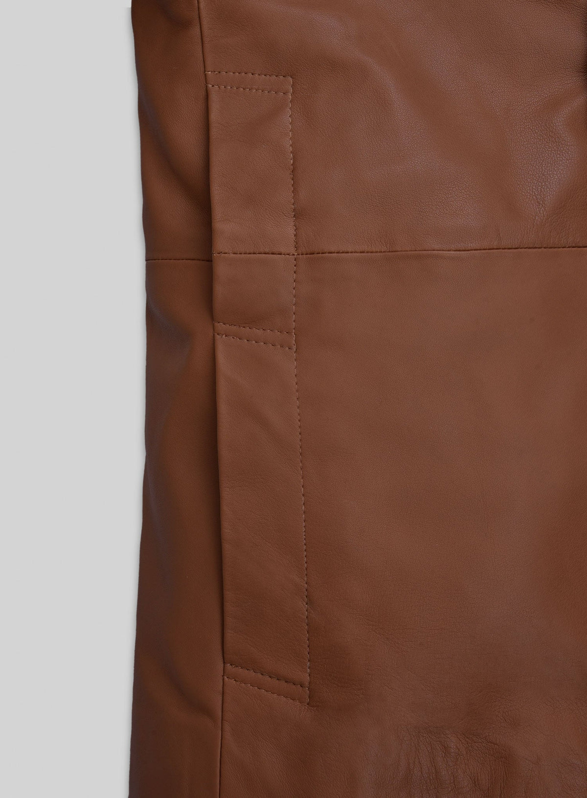 Robert Downey Jr. Singing Detective Brown Leather Blazer in cognac brown – close-up detail of leather and stitching