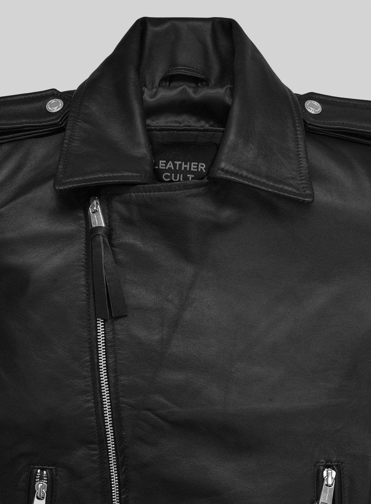 Teenage Mutant Ninja Turtles 2 Megan Fox Black Leather Jacket – close-up and worn views