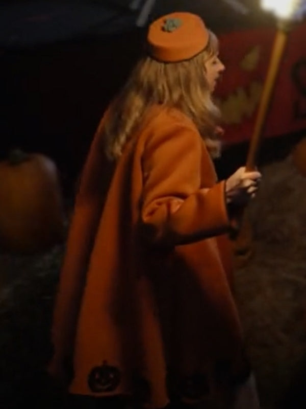 The Curse Of Bridge Hollow 2022 Lauren Lapkus Orange Halloween Coat — image 3