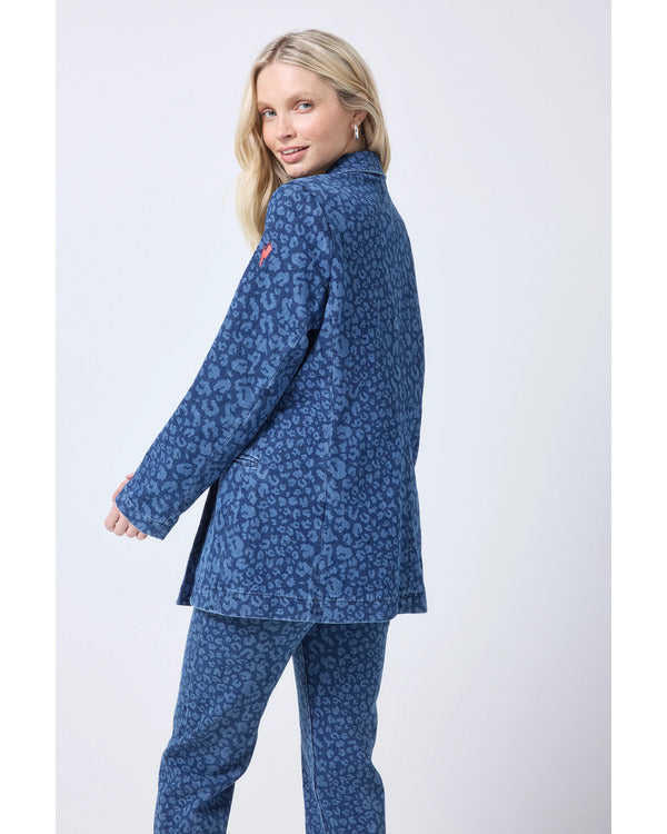 This Morning 2025 Zoe Williams Leopard Print Denim Blazer – Fierce, Fashion‑Forward Statement Piece